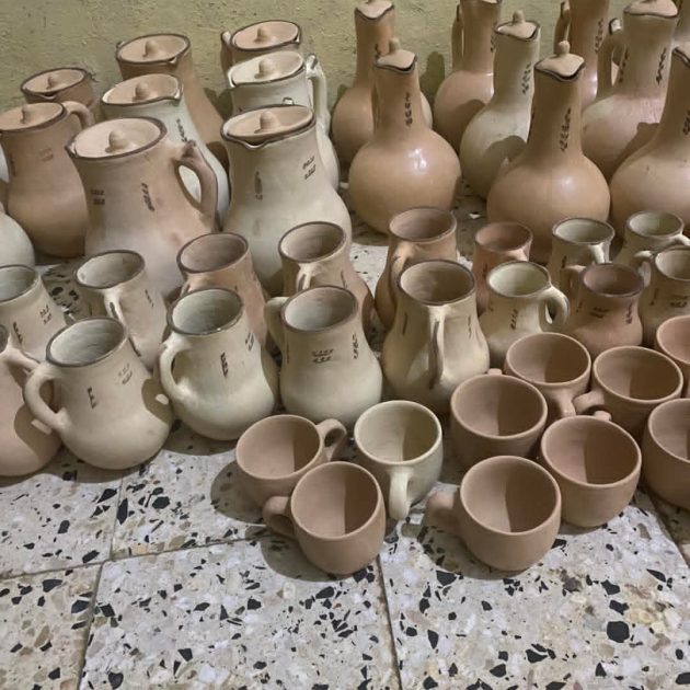 اواني الشرب الطينية